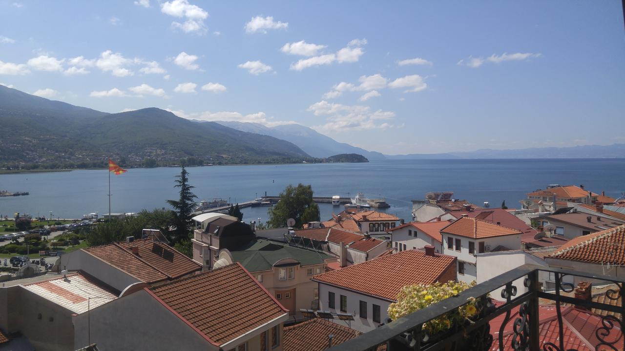 Apartments Evelyn Ohrid Exterior photo